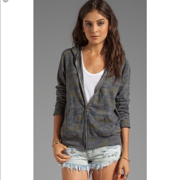 Monrow Tops - Monrow camo hoodie